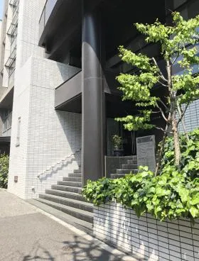 ソフィアお茶の水の外観