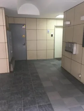 STビルの外観