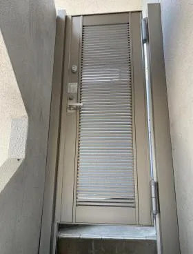 鳥山ビルの外観