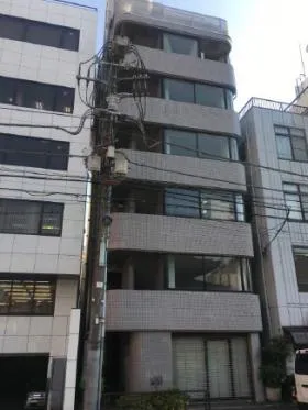 湯島加藤ビルの外観