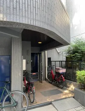 湯島堀井ビルの外観