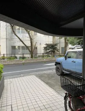 湯島堀井ビルの外観