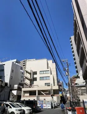 スズタカビルの外観