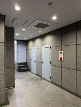 エムビルの外観