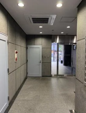 エムビルの外観