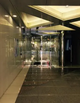 リード東京ビルの外観