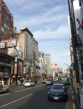 上野THビルの外観