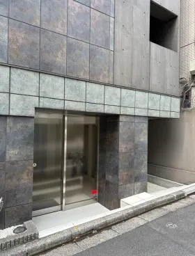 麹町コルソコモビルの外観