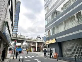 神田三崎町ビルの外観
