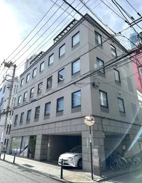 MKビルの外観