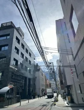 MKビルの外観