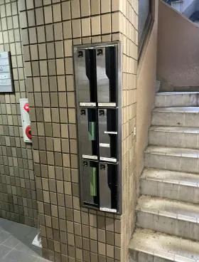 天野ビル新館の外観