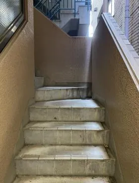 天野ビル新館の外観