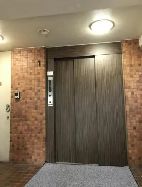 稲毛屋ビルの外観