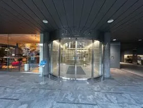 いちご本郷三丁目ビル(旧:JEI本郷)ビルの外観
