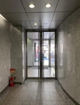本郷三丁目THビルの外観