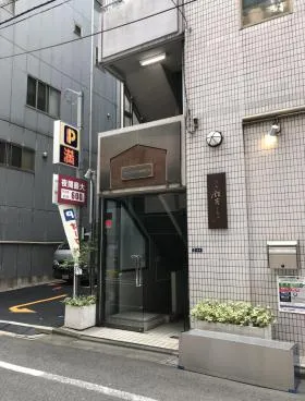 AZ Ginza East(旧ファンデックス銀座)ビルの外観