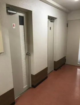 平原ビルの外観