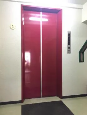 山の手ビルの外観