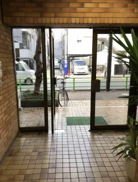 興洋ビルの外観