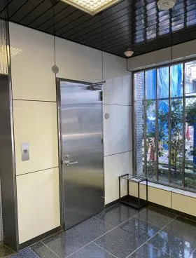 TWG本郷ビルの外観