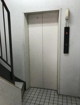 ネクストビルの外観