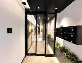 Biz Feel 日本橋小伝馬町ビルの外観