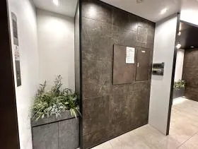 Biz Feel 日本橋小伝馬町ビルの外観