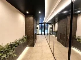 Biz Feel 日本橋小伝馬町ビルの外観