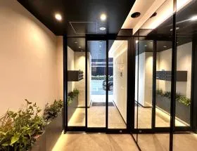 Biz Feel 日本橋小伝馬町ビルの外観