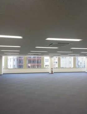 芳文社浅草橋ビルの外観