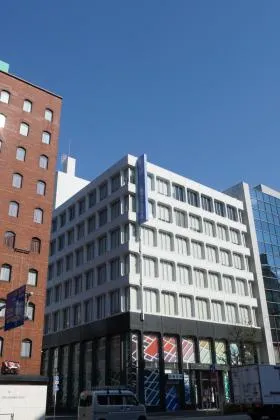 芳文社浅草橋ビルの外観
