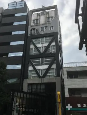 SKY VISIONビルの外観