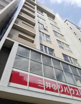 エルピスビルの外観