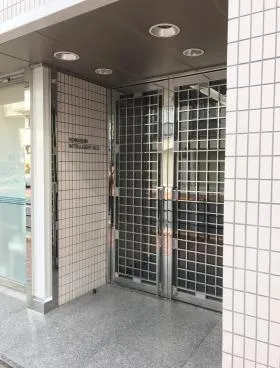 駒信インテリジェントビルの外観