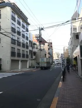 駒信インテリジェントビルの外観