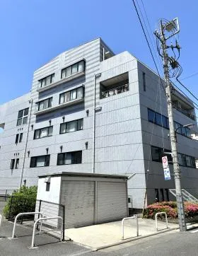 布施ビル本館の外観
