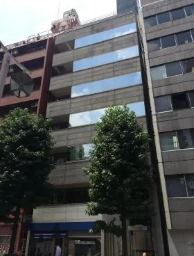 SVAX新宿B館の外観