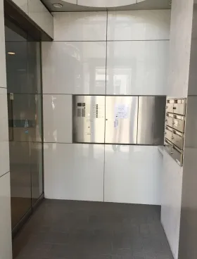 SVAX新宿B館の外観