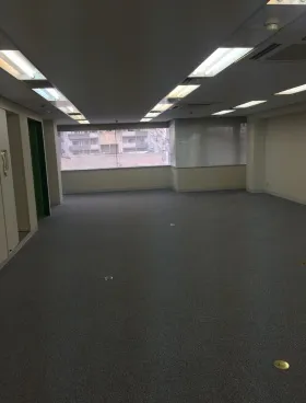 SVAX新宿B館の外観