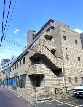 日東別館ビルの外観