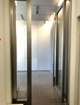 十番董友ビルの外観