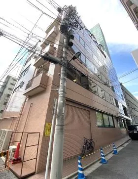 オフィススクエア新宿ビルの外観