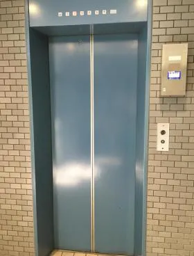 サカイビルの外観