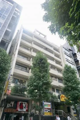 高山ランドビルの外観