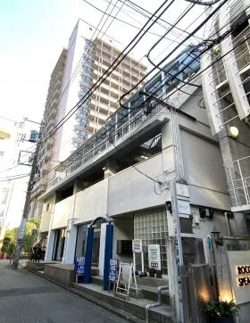 コーポナポリの外観