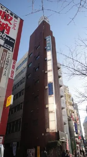 28山京ビルの外観