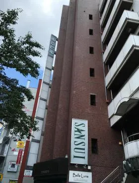 28山京ビルの外観