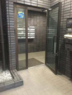 トウセン池袋ビルの外観