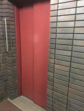 トウセン池袋ビルの外観